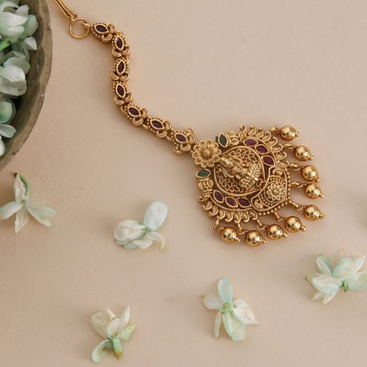 Red Green Antique Maang Tikka